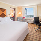 Guest Rooms - Four Points by Sheraton Niagara Falls Hotel